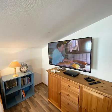 Haus Ruegenscher Bodden Whg 8 Und Whg 9 Mit Meerblick Apartmán