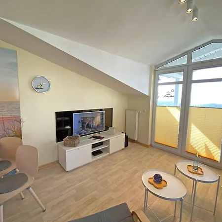 Haus Ruegenscher Bodden Whg 8 Und Whg 9 Mit Meerblick Goehren (Ruegen)