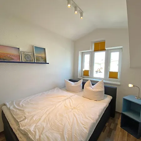 Haus Ruegenscher Bodden Whg 8 Und Whg 9 Mit Meerblick