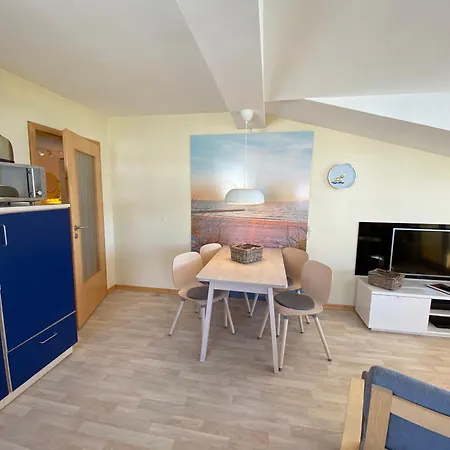 Haus Ruegenscher Bodden Whg 8 Und Whg 9 Mit Meerblick Apartmán Goehren (Ruegen)